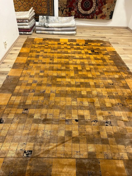 Koberec moderní okrový designový 200x300cm
